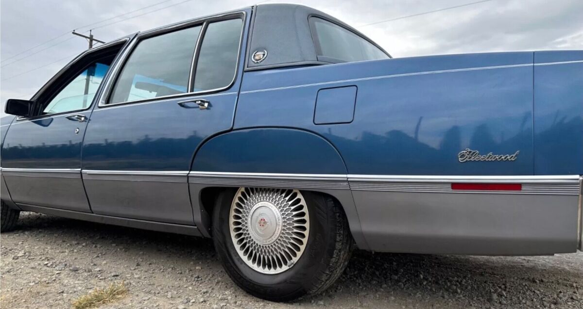 1990 Cadillac Fleetwood - photo 11