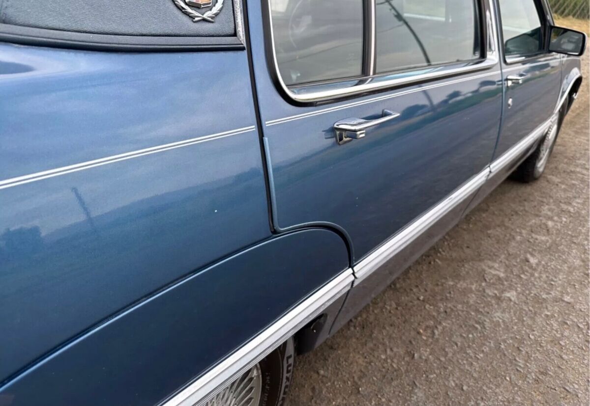 1990 Cadillac Fleetwood - photo 6