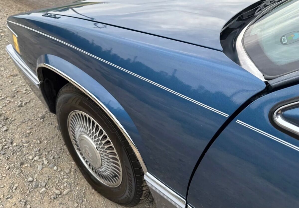 1990 Cadillac Fleetwood - photo 9