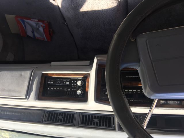 1990 Cadillac DeVille Base 4 Door Sedan - photo 9