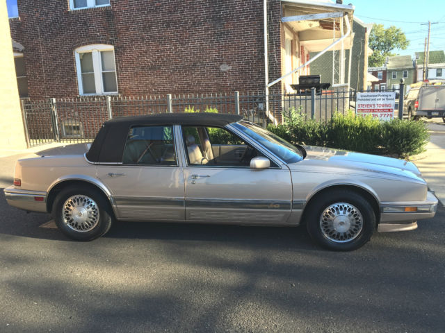 1990 Cadillac Seville SEVILLE - photo 2