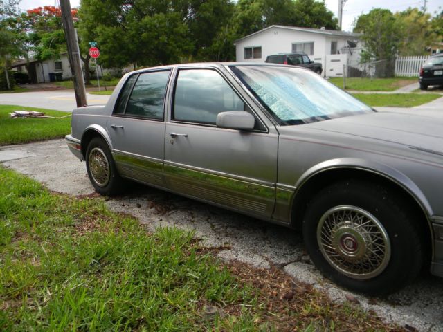 1990 Cadillac Seville SILVER - photo 2