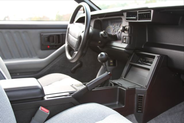 1990 Chevrolet Camaro - photo 10