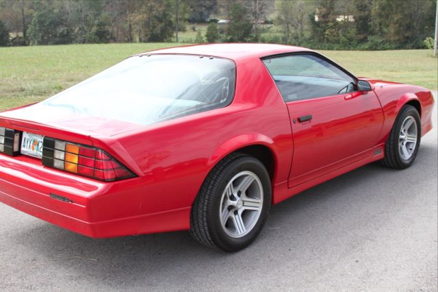 1990 Chevrolet Camaro - photo 2