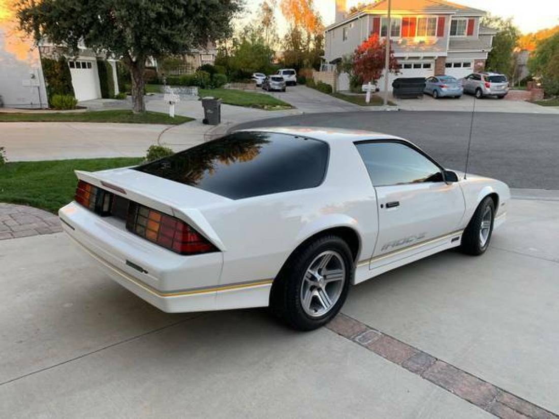 1990 Chevrolet Camaro - photo 4