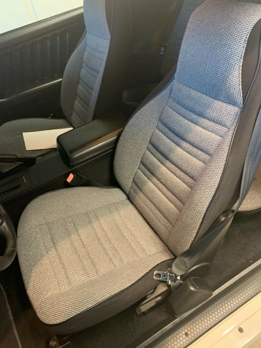 1990 Chevrolet Camaro - photo 8