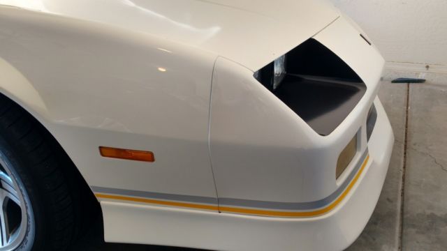 1990 Chevrolet Camaro IROC-Z Convertible 1SC - photo 11