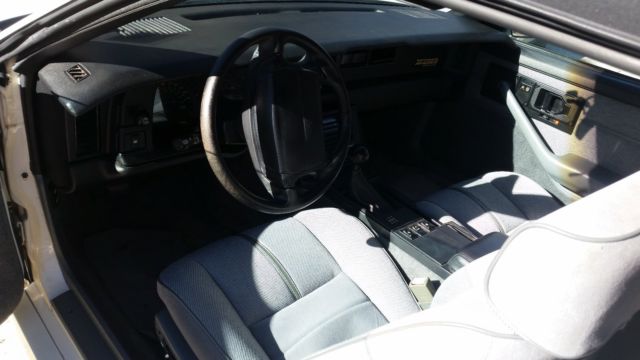 1990 Chevrolet Camaro IROC Z - photo 10