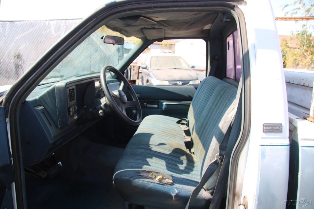 1990 Chevrolet C/K Pickup 1500 C1500 - photo 10