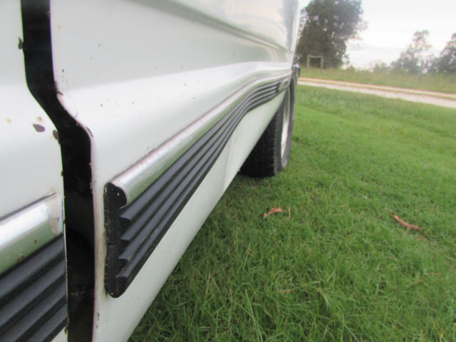 1990 Chevrolet C/K Pickup 1500 - photo 2
