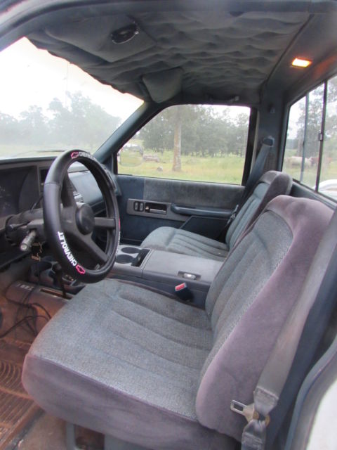 1990 Chevrolet C/K Pickup 1500 - photo 7