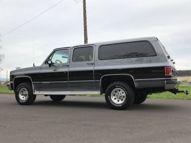 1990 Chevrolet Suburban Silverado Sport Utility 4-Door - photo 2