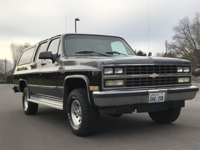1990 Chevrolet Suburban Silverado Sport Utility 4-Door - photo 4