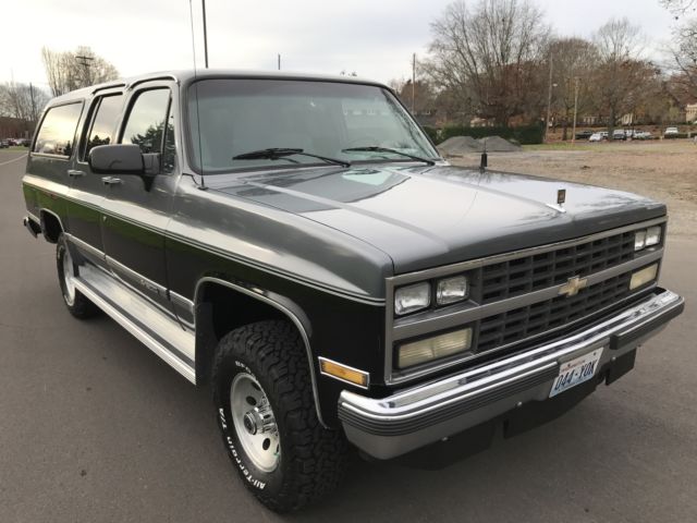 1990 Chevrolet Suburban Silverado Sport Utility 4-Door - photo 8