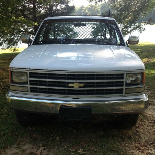 1990 Chevrolet C/K Pickup 2500 Cheyenne - photo 2