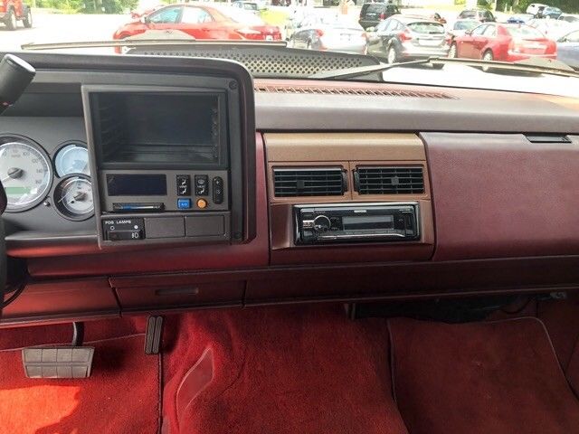 1990 Chevrolet C/K Pickup 1500 454 ss - photo 8