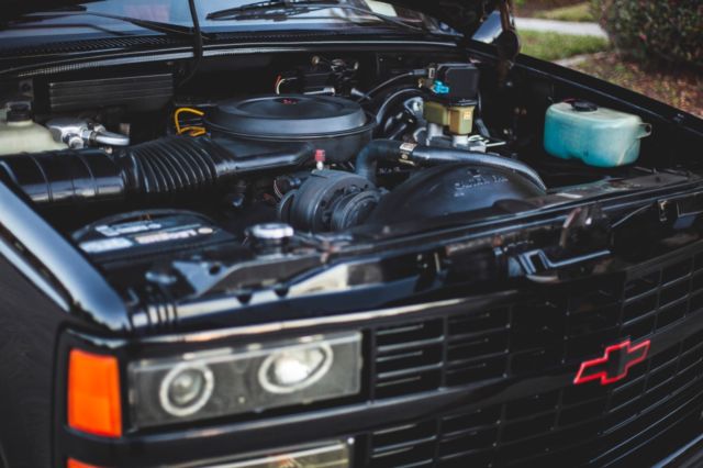 1990 Chevrolet C/K Pickup 1500 454SS - photo 9