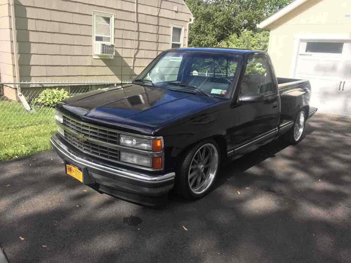 1990 Chevrolet C1500 Pickup Black RWD Automatic C1500 1990 Chevrolet C1500 C1500