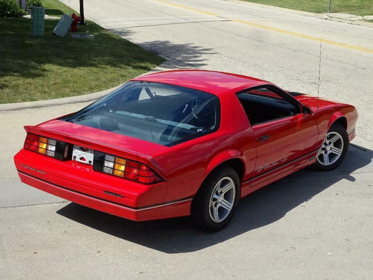 1990 Chevrolet Camaro IROC-Z - photo 10