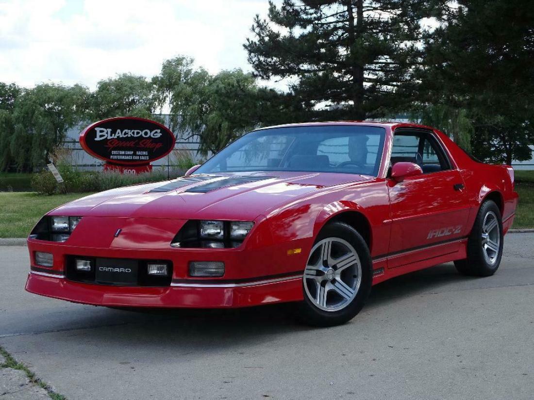 1990 Chevrolet Camaro IROC-Z - photo 2
