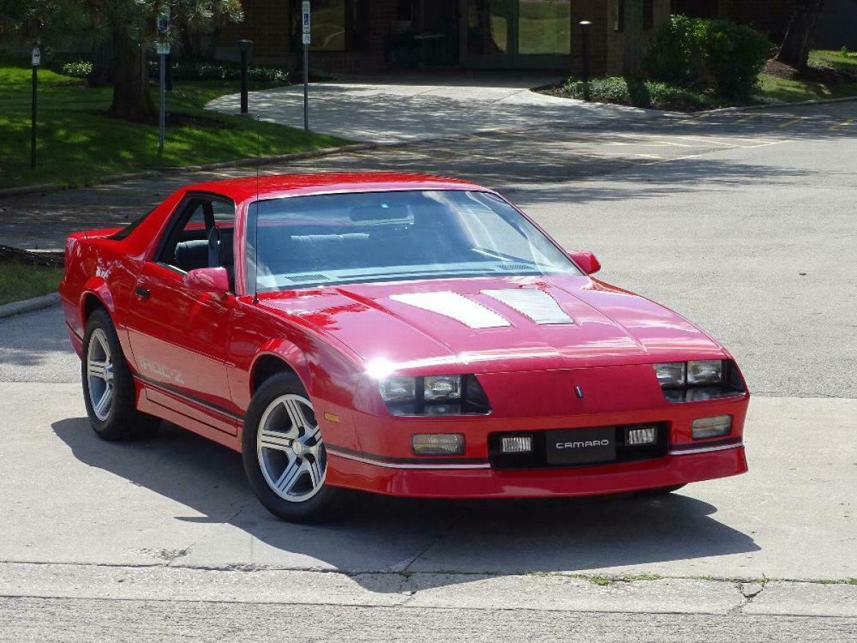 1990 Chevrolet Camaro IROC-Z - photo 5