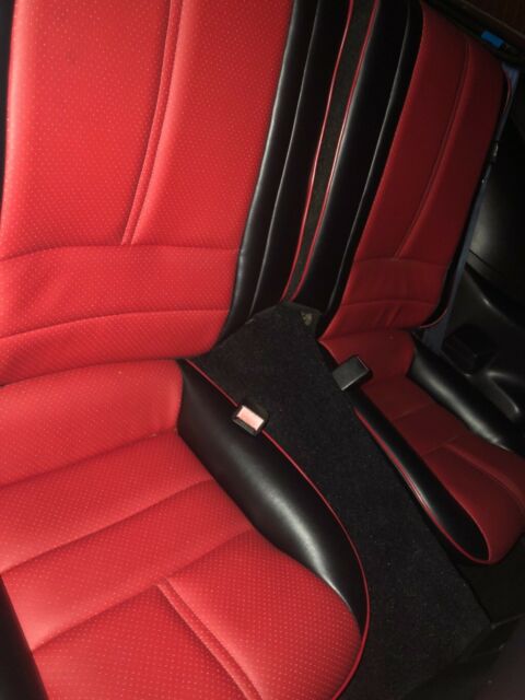 1990 Chevrolet Camaro Black and red - photo 10