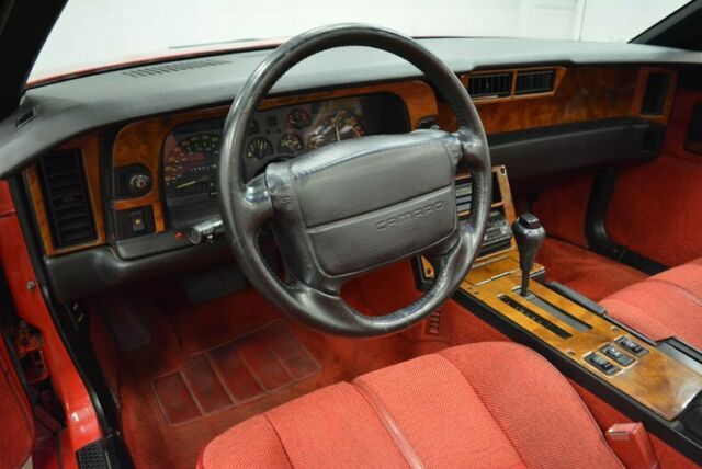 1990 Chevrolet Camaro IROC-Z - photo 12