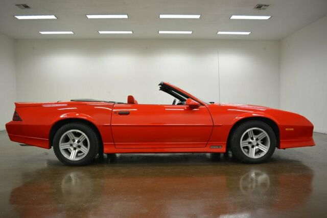 1990 Chevrolet Camaro IROC-Z - photo 2