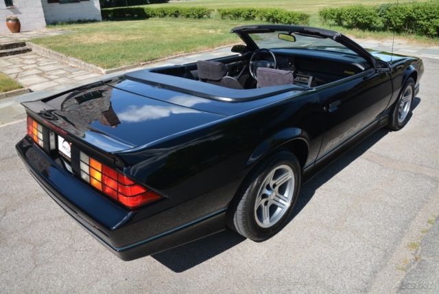 1990 Chevrolet Camaro IROC Z - photo 11