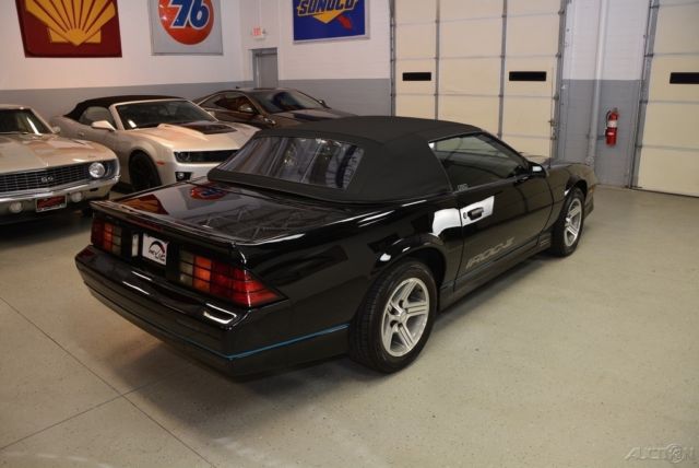 1990 Chevrolet Camaro IROC Z - photo 12