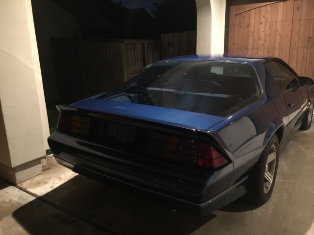 1990 Chevrolet Camaro IROC Z28 - photo 3