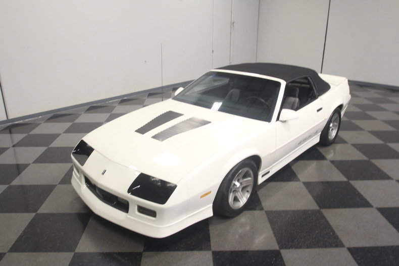 1990 Chevrolet Camaro IROC Z/28 Convertible - photo 11