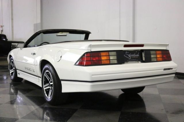 1990 Chevrolet Camaro IROC Z/28 Convertible - photo 11