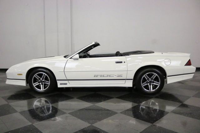 1990 Chevrolet Camaro IROC Z/28 Convertible - photo 3