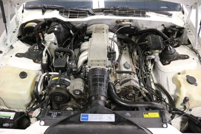1990 Chevrolet Camaro IROC Z/28 Convertible - photo 4