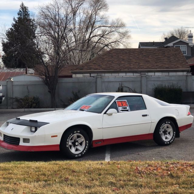 1990 Chevrolet Camaro RS - photo 2