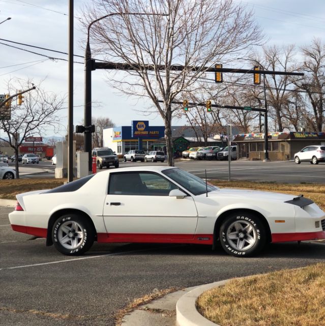 1990 Chevrolet Camaro RS - photo 3