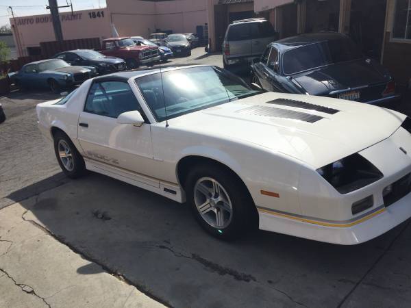 1990 Chevrolet Camaro Z28 Iroc-Z - photo 4