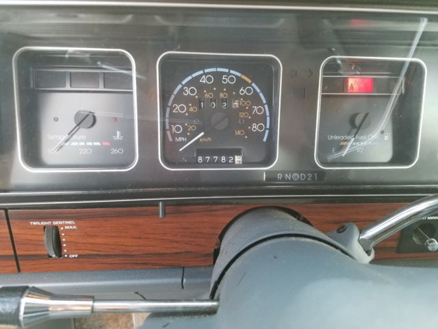 1990 Chevrolet Caprice Brougham - photo 2