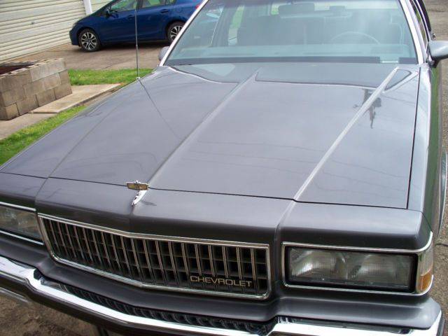 1990 Chevrolet Caprice CAPRICE CLS BROUGHAM LS