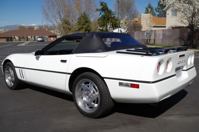 1990 Chevrolet Corvette Convertible - photo 7