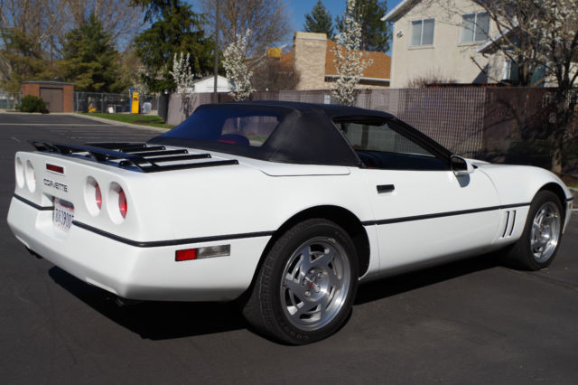 1990 Chevrolet Corvette Convertible - photo 8