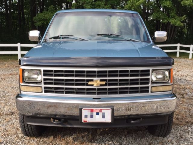 1990 Chevrolet C/K Pickup 3500 Cheyenne - photo 9