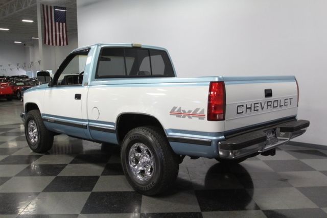 1990 Chevrolet C/K Pickup 1500 4x4 - photo 10