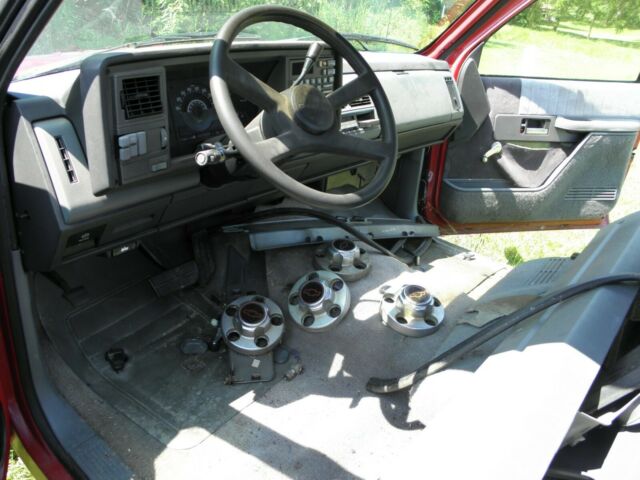 1990 Chevrolet C/K Pickup 1500 - photo 9
