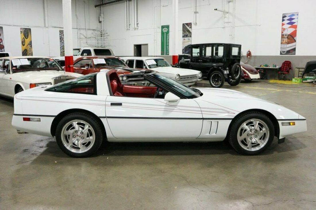 1990 Chevrolet Corvette - photo 6