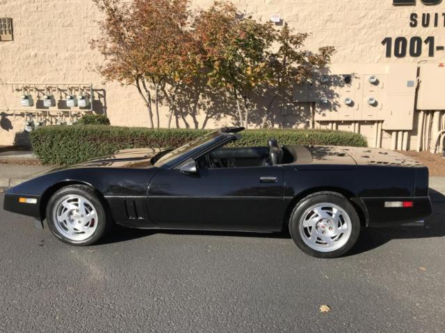 1990 CHEVROLET CORVETTE 6-Speed Manual! Runs and sounds great! new top 1990 Chevrolet Corvette --