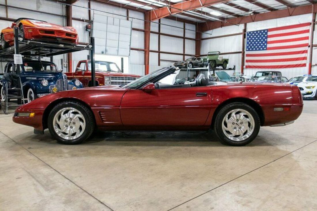 1990 Chevrolet Corvette - photo 2