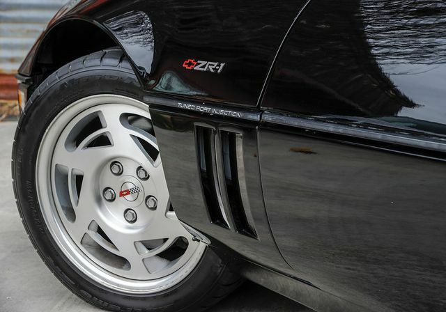1990 Chevrolet Corvette ZR1 - photo 10