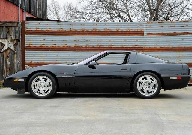 1990 Chevrolet Corvette ZR1 - photo 3